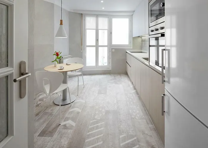 Nafarroa Plaza By Feelfree 公寓 圣塞瓦斯蒂安